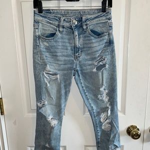 American Eagle Distressed Jean